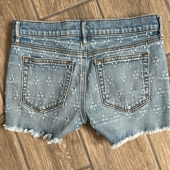 LOFT women’s denim shorts with fray bottom. Size 24. 5 pocket - Picture 5 of 5